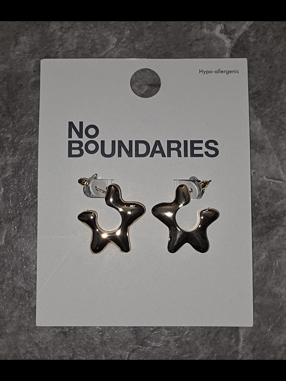 No Boundaries Gold-Tone Star Hoop Earrings BNIB